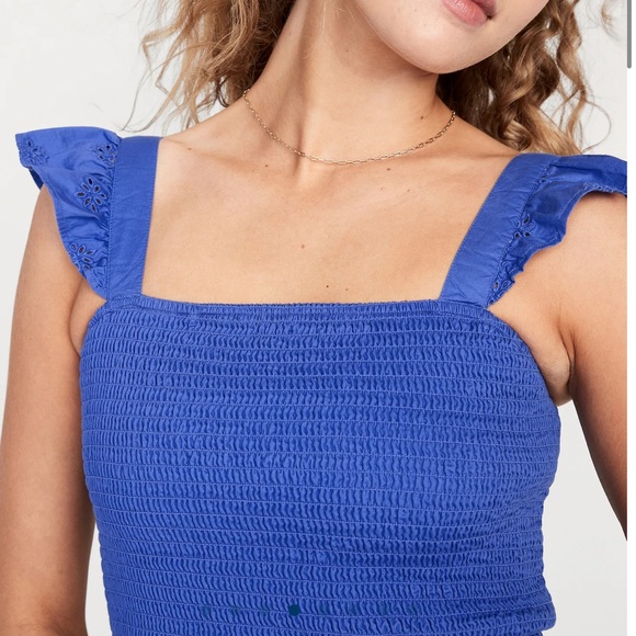 NWT OLD NAVY Fitted Ruffle-Trim Smocked Cropped Top Color: Batik Blue - Picture 4 of 8